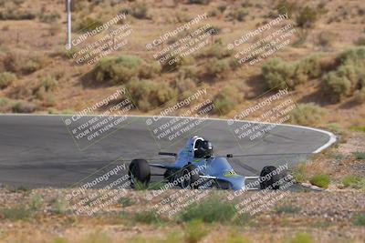 media/Jun-01-2025-CalClub SCCA (Sun) [[eae223c5dd]]/Group 3/Qualifying/